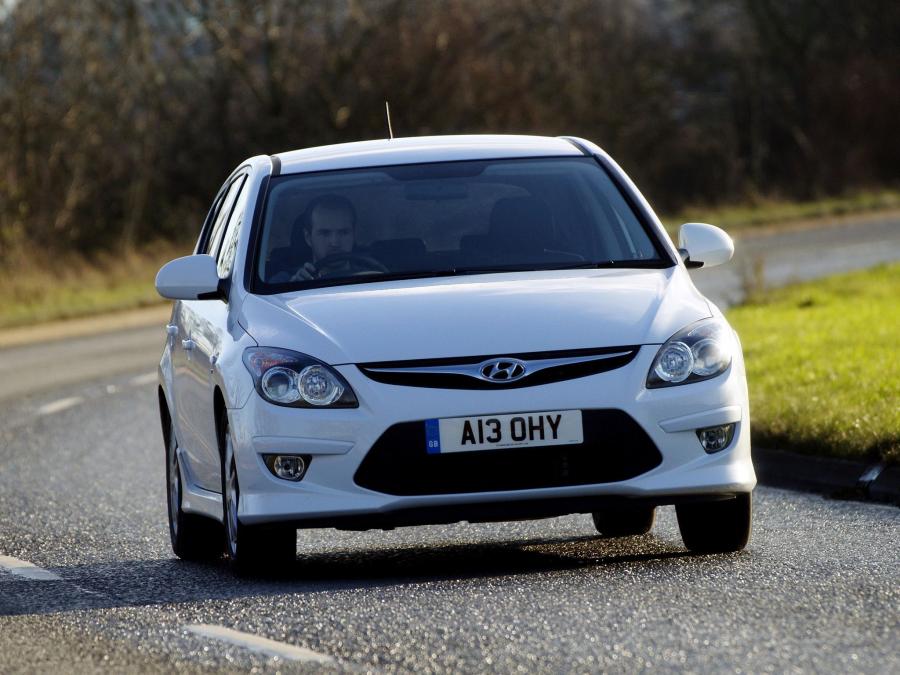  Hyundai i30 2007 года  (UK) (фото 3 из 32)